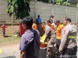 5 Saksi Diperiksa Terkait Tewasnya Mahasiswa Petra Diduga Bunuh Diri 5 Saksi Diperiksa Terkait Tewasnya Mahasiswa Petra Diduga Bunuh Diri