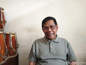 Menelisik Penyebab Lagu Es Lilin Sempat Tak Bertuan Menelisik Penyebab Lagu Es Lilin Sempat Tak Bertuan