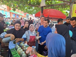 Kampanye di Pekalongan, Ahmad Luthfi Ajak Warga Ngombe Jamu