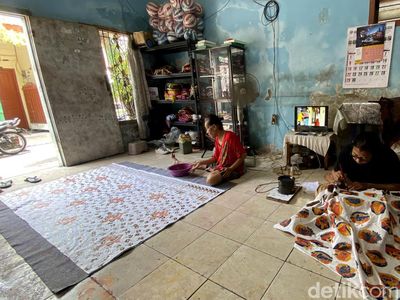 Geliat Produksi Batik Khas Kota Surabaya di Hari Batik Nasional