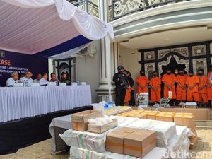 BNN Gerebek Rumah Mewah Produsen Narkoba di Serang, 971 Ribu Pil PCC Disita