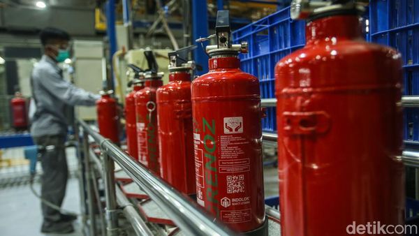 Intip Pabrik Pembuatan APAR untuk Kendaraan Listrik di Cikarang