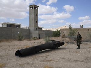 Iran-Israel Panas, Pecahan Rudal Jatuh di Tepi Barat