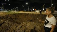Iran Tembak 180 Rudal ke Israel, Berhasil Bobol Iron Dome