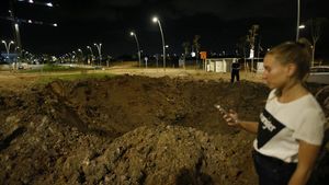Iran Tembak 180 Rudal ke Israel, Berhasil Bobol Iron Dome