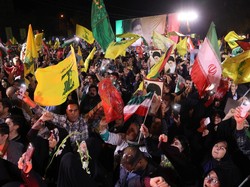 Video: Warga Iran Rayakan Serangan Rudal Balistik ke Israel