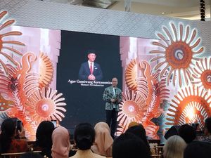 Menperin Sebut Banyak Anak Muda Sempat Tak Minat Jadi Pembatik Menperin Sebut Banyak Anak Muda Sempat Tak Minat Jadi Pembatik