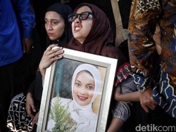 Shahnaz Sebut Marissa Haque Meninggal dengan Cantik dan Tersenyum