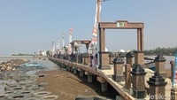 Potret 7 Pantai di Indramayu Buat Liburan, Bali 2 hingga Hutan Mangrove