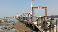 Potret 7 Pantai di Indramayu Buat Liburan, Bali 2 hingga Hutan Mangrove