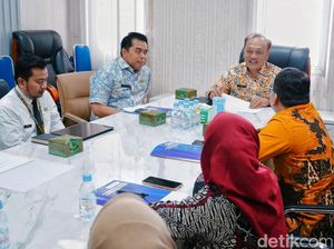 Mimpi Menjadikan Karawang Kabupaten Informatif Mimpi Menjadikan Karawang Kabupaten Informatif