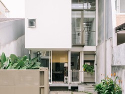 Nggak Nyangka! Lahan 90 M2 Bisa Jadi Rumah Seestetik Ini