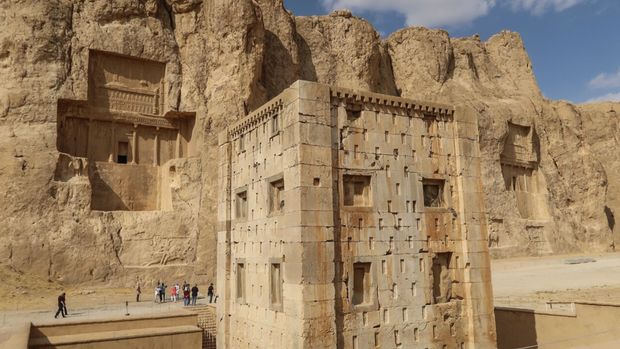 Melihat Peran Iran dalam Jalur Sutra: Menghubungkan Timur dan Barat