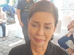 Tangis Soraya Haque Kenang Marissa Haque: Dia Teman Main Saya