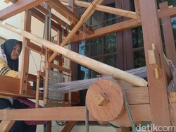 Meniti Kejayaan Tenun Gedogan di Juntinyuat Indramayu