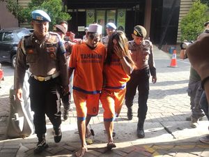 Suami di Sidoarjo Ajak Istri Curi Motor untuk Bayar Kontrakan Suami di Sidoarjo Ajak Istri Curi Motor untuk Bayar Kontrakan