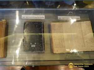 UI Ungkap Dokumen Sejarah 100 Tahun Perjalanan Pendidikan Hukum di RI, Ini Isinya UI Ungkap Dokumen Sejarah 100 Tahun Perjalanan Pendidikan Hukum di RI, Ini Isinya