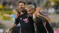 5 Striker Terhebat Versi Luis Suarez: Tidak Ada Cristiano Ronaldo