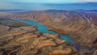 Melihat Keajaiban Alam Tianshan Grand Canyon di China