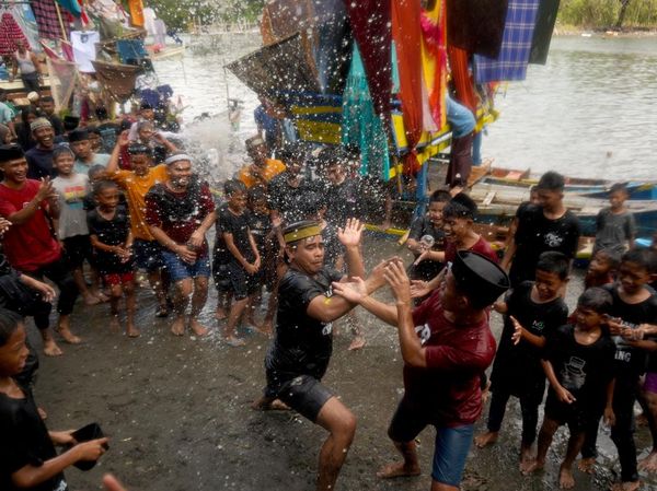 Meriahnya Perayaan Maudu Lompoa di Sulsel, Tradisi Maulid Nabi