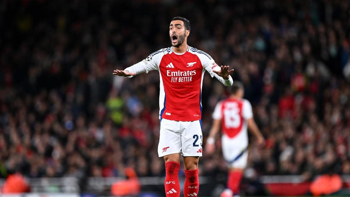 Mikel Merino frustrasi karena cedera bahu (Foto: Arsenal FC via Getty Images/David Price)