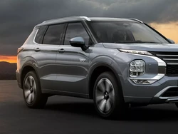 Ini Mitsubishi Outlander PHEV 2025: Makin Ganteng, Bisa Tempuh 844 km