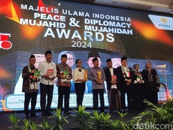 MUI Anugerahkan JK dan Menlu Retno sebagai Pejuang Perdamaian-Diplomasi