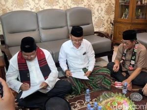 Pramono-Rano Teken Kontrak Politik dengan FBR Soal Lembaga Adat Betawi Pramono-Rano Teken Kontrak Politik dengan FBR Soal Lembaga Adat Betawi