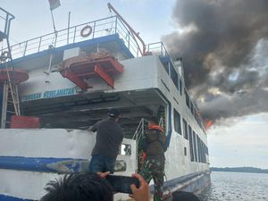 Kapal Roro Terbakar di Perairan Tanjung Kasam Batam, ASDP Lakukan Investigasi Kapal Roro Terbakar di Perairan Tanjung Kasam Batam, ASDP Lakukan Investigasi