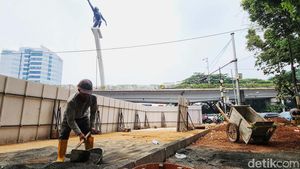 Revitalisasi Jalur Pedestrian di Tebet Terus Dikebut