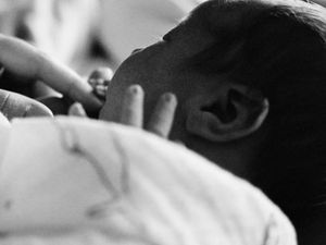 Putri Kurt Cobain & Putra Tony Hawk Punya Anak, Netizen: ini Bayi Paling Keren Putri Kurt Cobain & Putra Tony Hawk Punya Anak, Netizen: ini Bayi Paling Keren