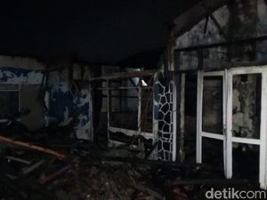 Rumah Ifan di Sumedang Hangus Dilalap Api