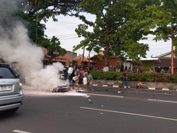 Detik-detik Kecelakaan di Jombor Sukoharjo hingga 1 Motor Terbakar