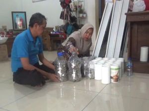 6 Fakta Berkah Lilik Sisihkan Koin Sisa Uang Belanja untuk Umrah 6 Fakta Berkah Lilik Sisihkan Koin Sisa Uang Belanja untuk Umrah