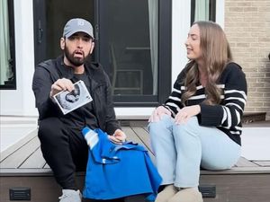 Eminem Umumkan Kehamilan Anaknya Lewat MV Temporary