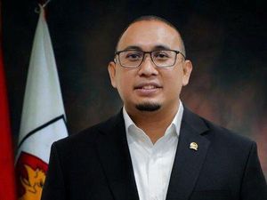 Andre Rosiade: Sesuai Arahan Prabowo, Gerindra Sebar 80 Sapi Kurban di Sumbar Andre Rosiade: Sesuai Arahan Prabowo, Gerindra Sebar 80 Sapi Kurban di Sumbar