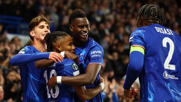 Bersih-bersih Chelsea