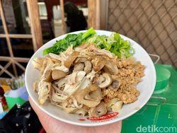 Dijamin Kenyang! Sarapan Bakmi Jumbo hingga Bakso Ikan Halal