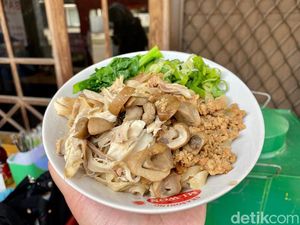 Dijamin Kenyang! Sarapan Bakmi Jumbo hingga Bakso Ikan Halal Dijamin Kenyang! Sarapan Bakmi Jumbo hingga Bakso Ikan Halal