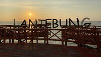 Melihat Keindahan Panorama Ekowisata Lantebung Makassar di Sore Hari