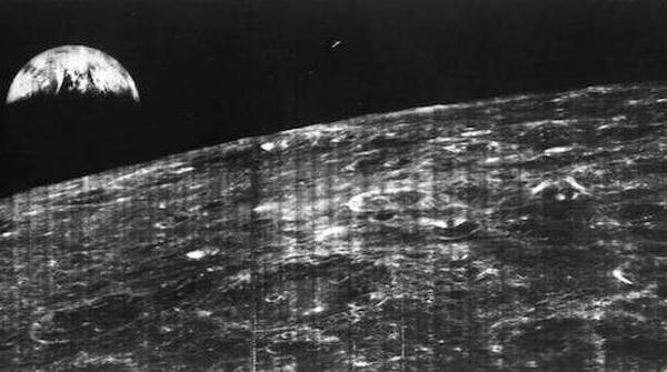 Foto Pertama dalam Sejarah: Dari Kamera Obscura hingga Instagram