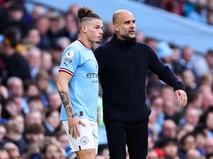 Kalvin Phillips Rasakan Efek Domino Ucapan Gemuk dari Guardiola Kalvin Phillips Rasakan Efek Domino Ucapan Gemuk dari Guardiola