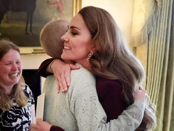 Kate Middleton Kembali Kerja Usai Bebas Kanker, Pakai Anting Penuh Makna