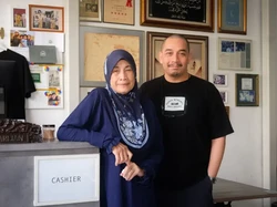 Kisah Mantan Broker Kapal Tergerak Lanjutkan Bisnis Resto Padang Legendaris