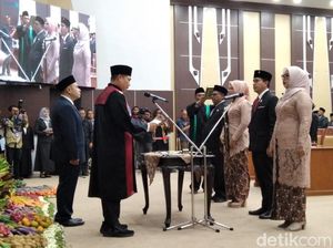 Dua Srikandi Pimpin DPRD Kabupaten Pasuruan Dua Srikandi Pimpin DPRD Kabupaten Pasuruan