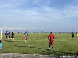 Elias Dolah Absen Saat Bali United Lawan Persita, Teco Siapkan Pelapis