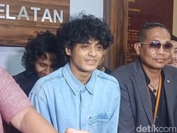 Vadel Sebut Duit Endorse Putri Nikita Mirzani Habis Buat Skincare-Belanja