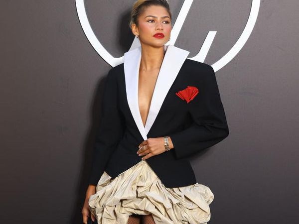 Adu Gaya Selebriti Dunia di Show Louis Vuitton, Alyssa Daguise Juga Hadir