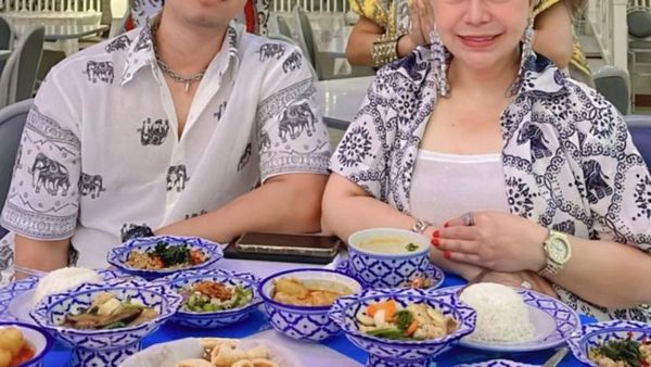 Romantis! Anisa Bahar Kulineran Bareng Kekasihnya di Thailand