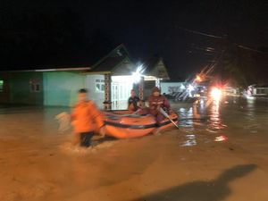 Banjir Rendam 3 Kabupaten di Sumbar, Padang Pariaman Paling Terdampak
